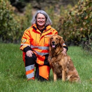Elke Uzelmaier & Moriz (Golden Retriever)