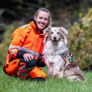 Vanessa Weeber & Eyk (Australian Shepherd)